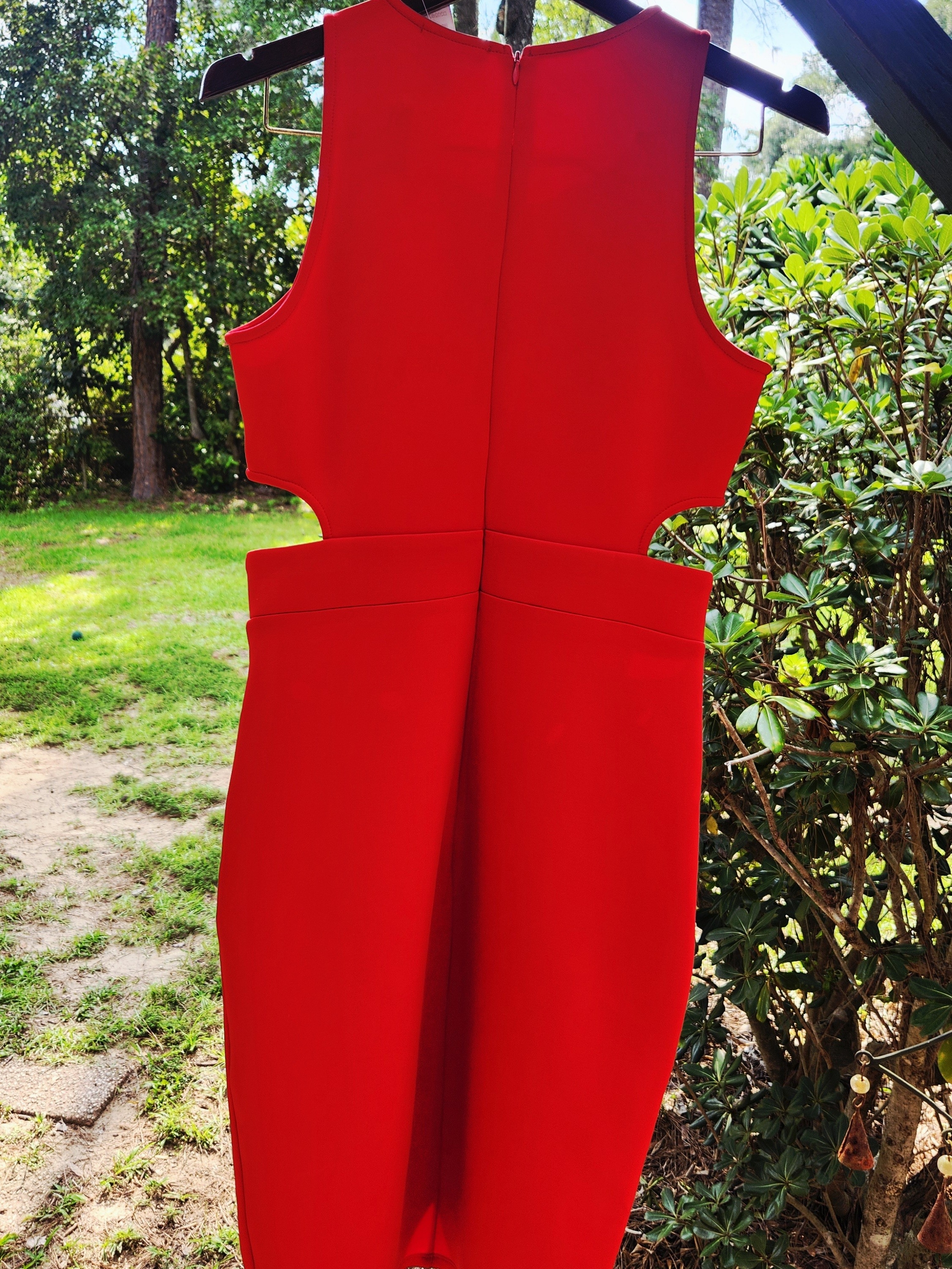 Nwt Nordatrom Rack Sexy Red Cutout Midi Dress With Grommet Waist Size Medium — image 4 of 5